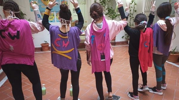 El sistema de protección de menores tutelados falla: cada vez hay más niños viviendo en centros que con familias de acogida